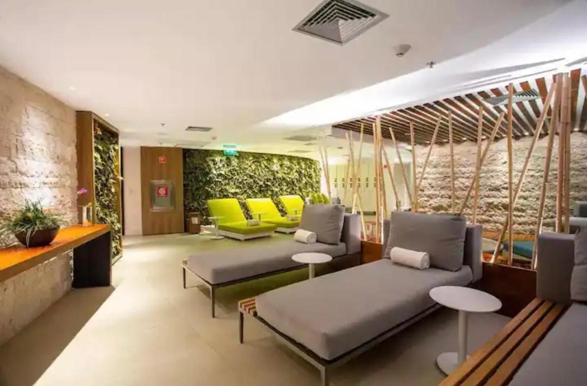 Hotel Luxo - Frente Mar 5*